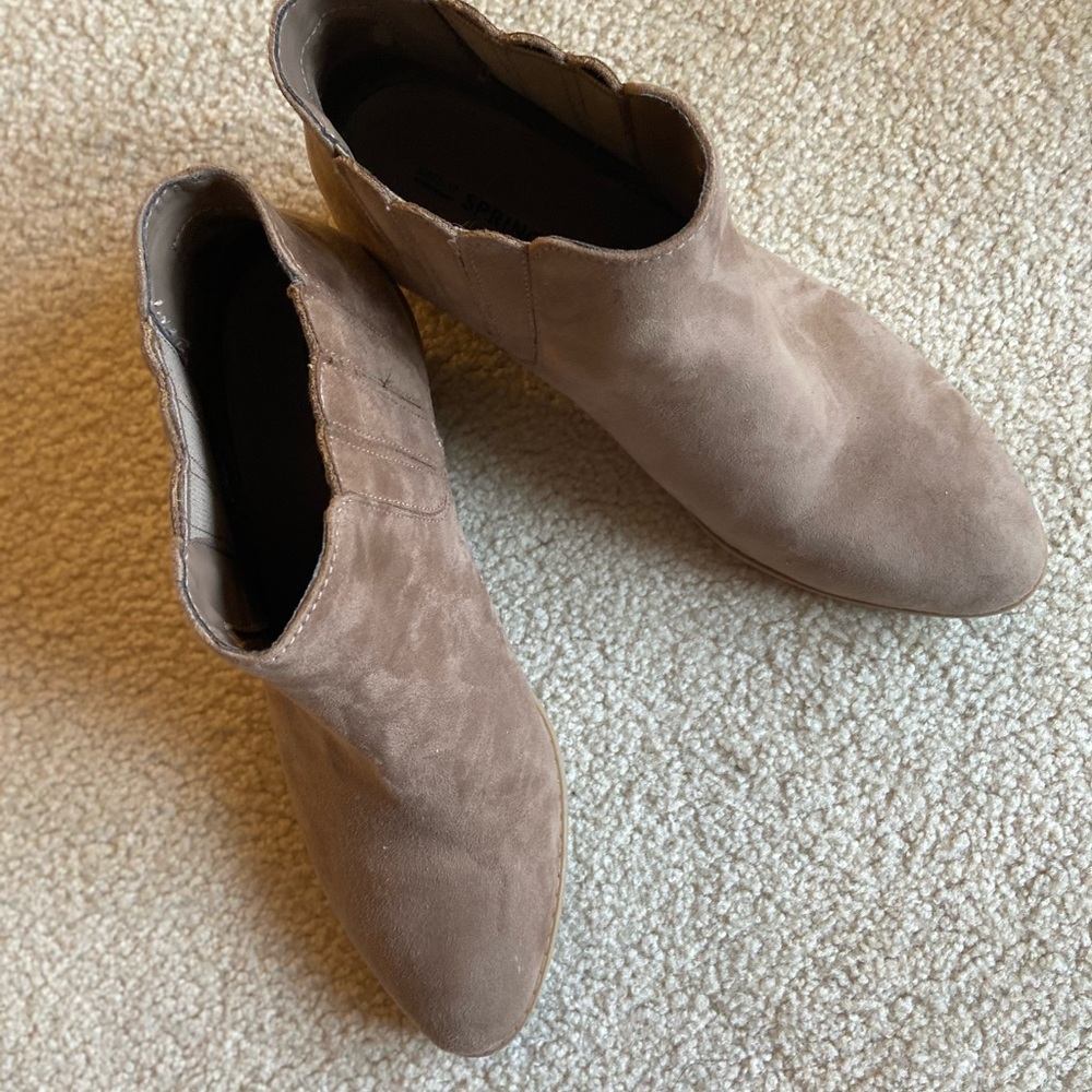Ankle Boot | Block Heel - Picture 7 of 10